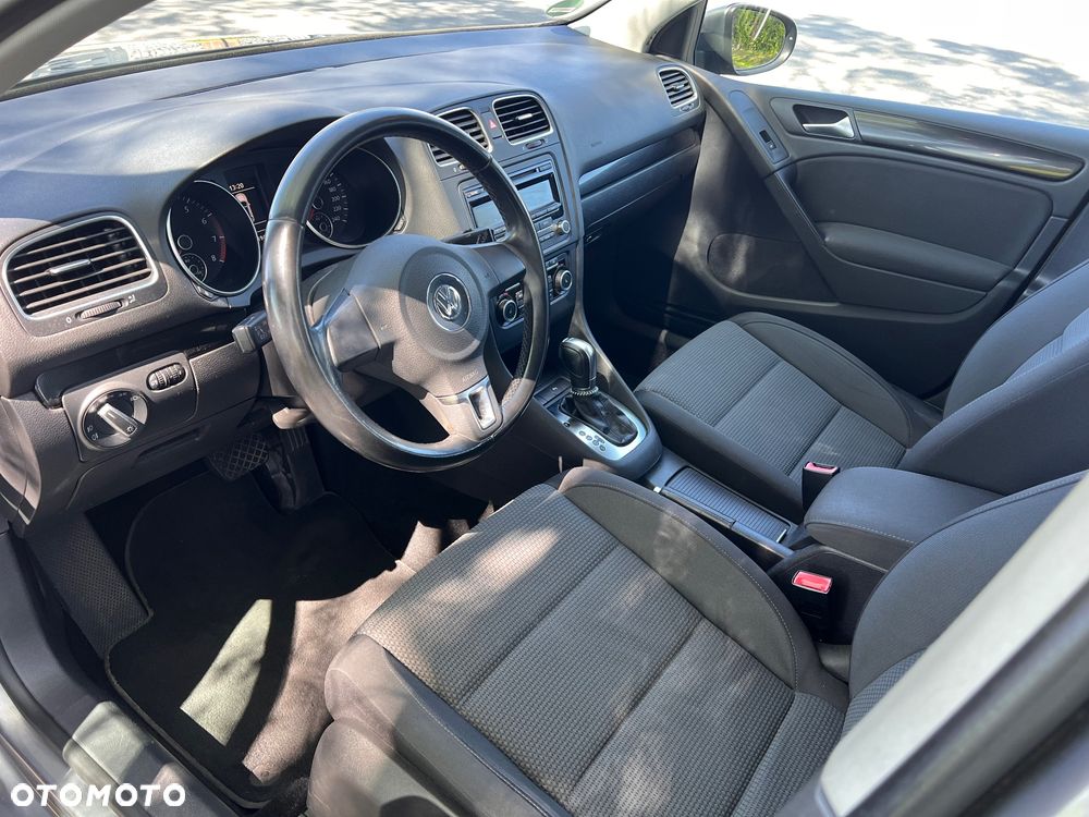 Volkswagen Golf 1.4 TSI Trendline DSG - 6