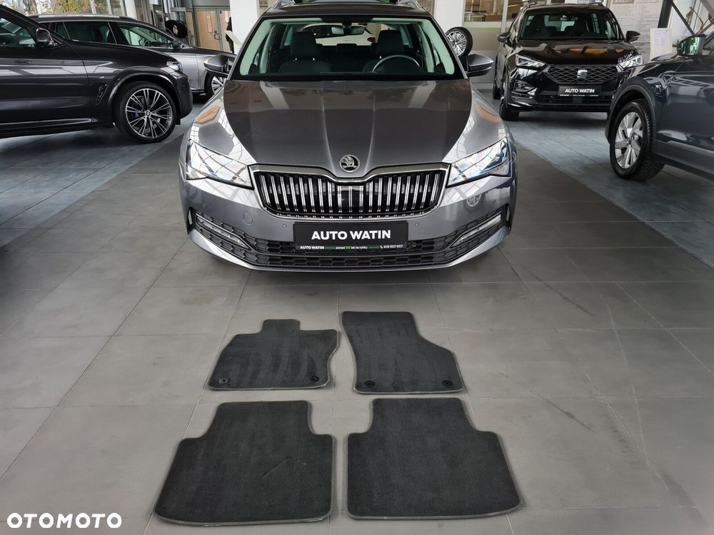 Skoda Superb 2.0 TDI SCR Ambition DSG - 41