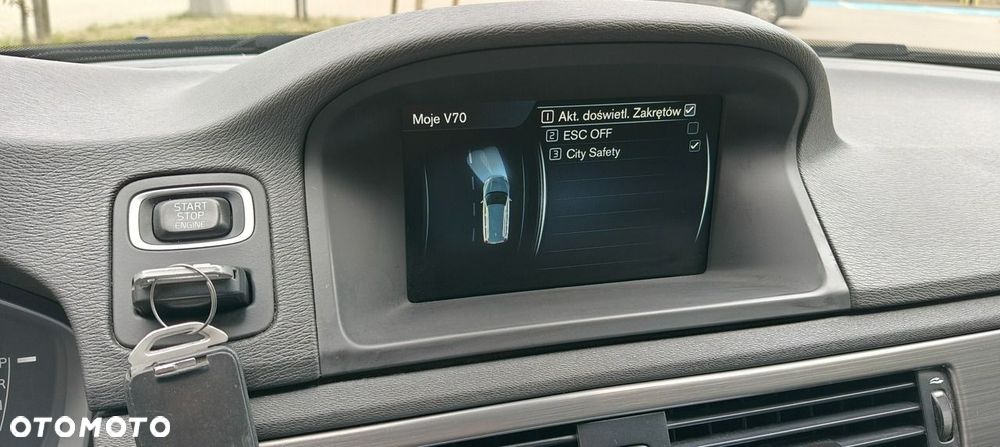 Volvo V70 D3 Momentum - 18