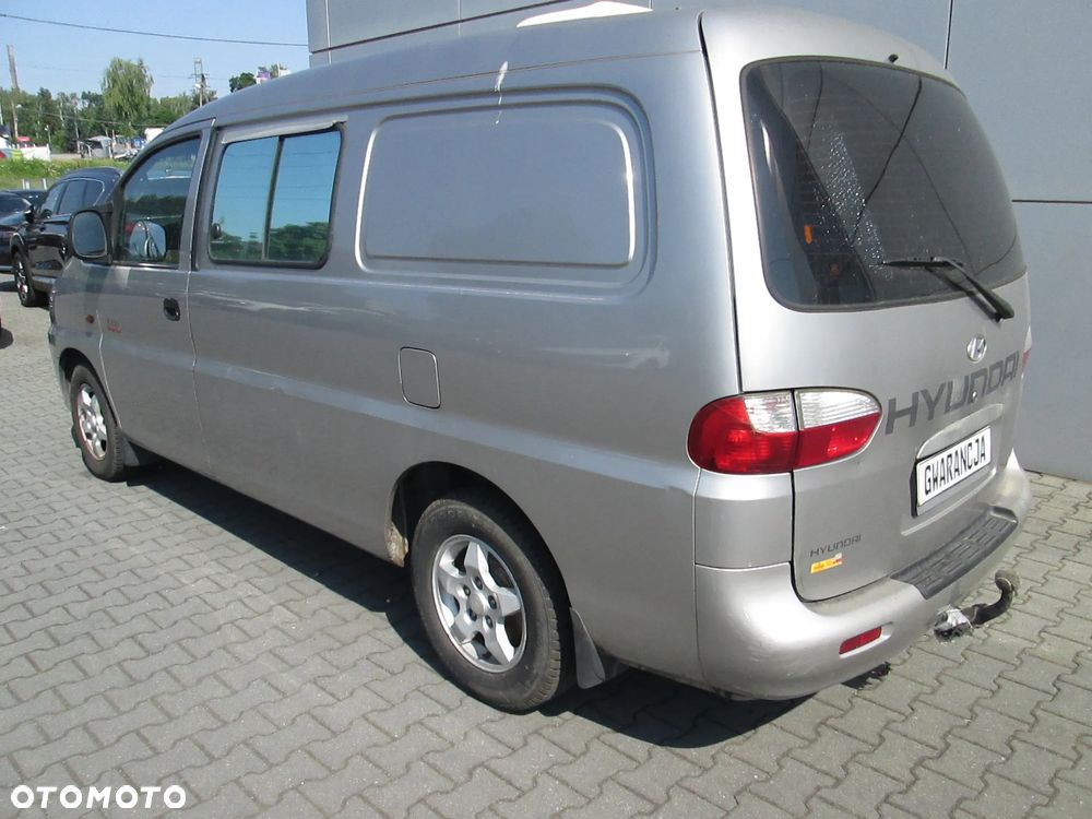 Hyundai H-1 - 12