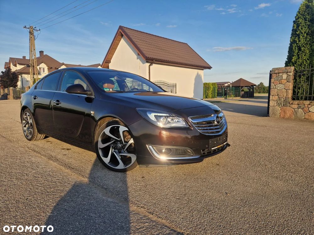 Opel Insignia - 1