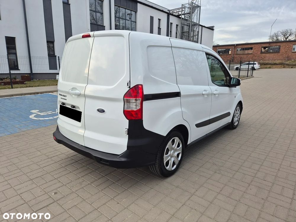 Ford TRNSIT COURIER - 5