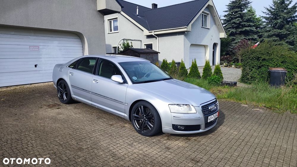 Audi A8 4.2 Quattro - 23