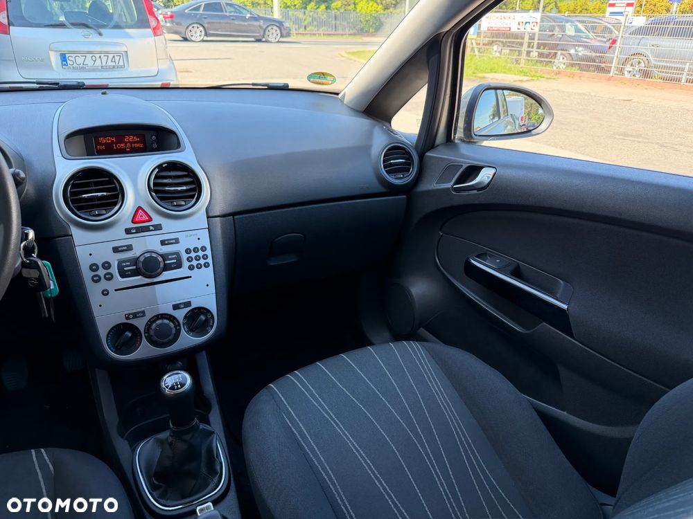 Opel Corsa 1.2 16V Innovation - 18
