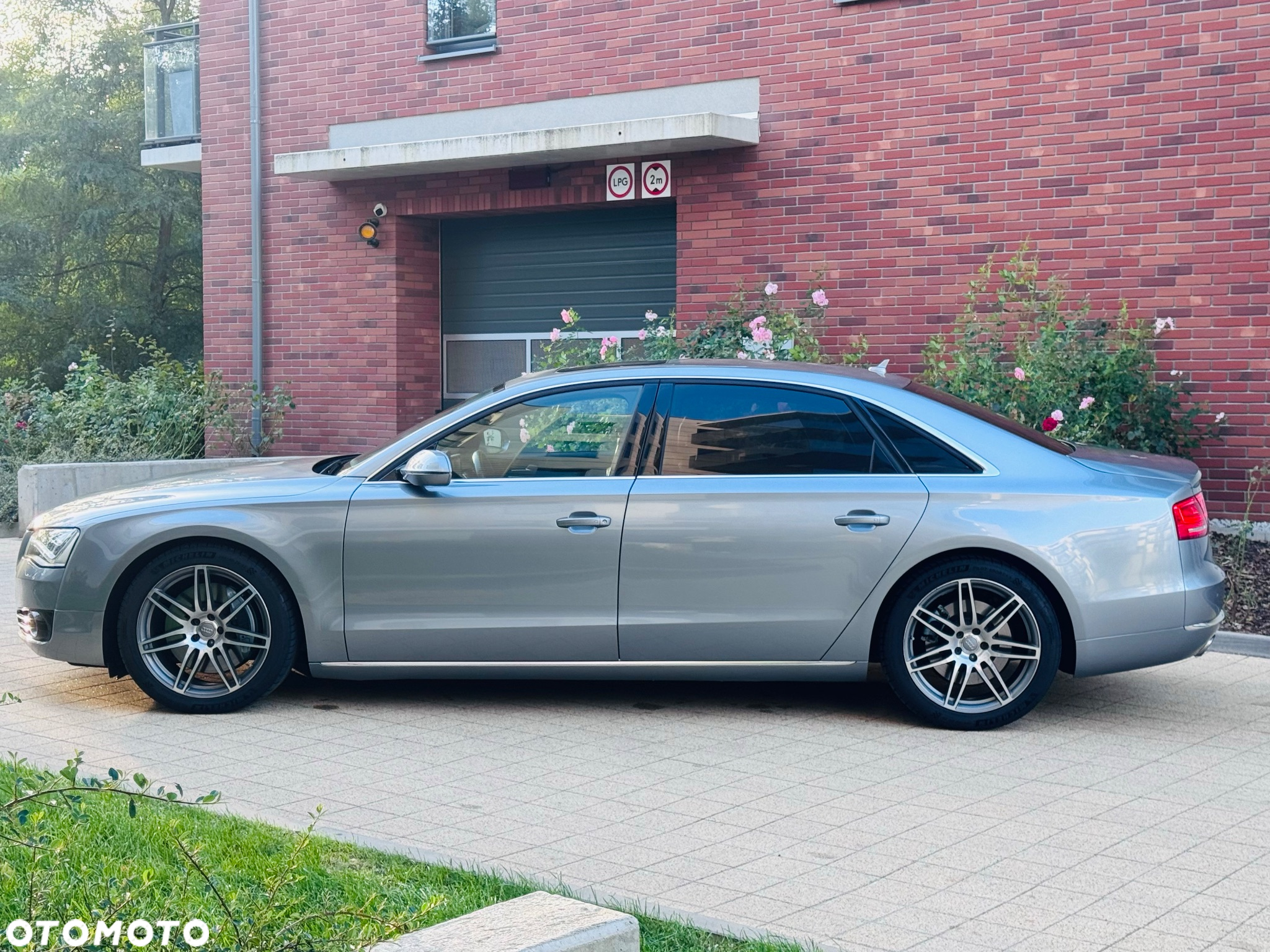 Audi A8 4.2 TDI L Quattro - 5