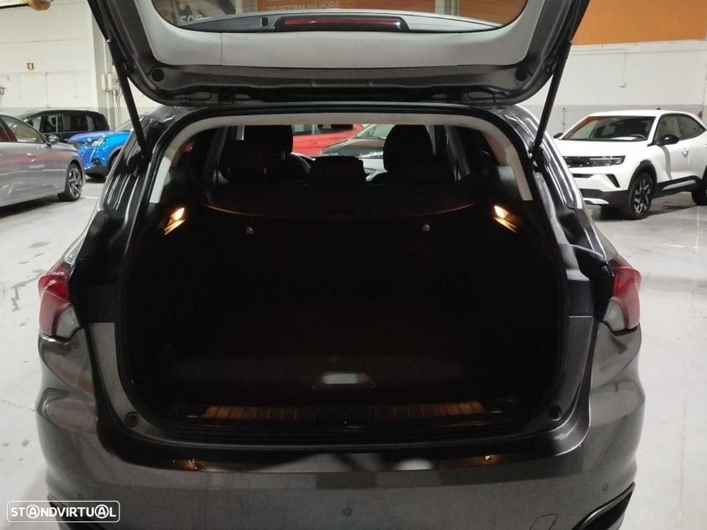 Fiat Tipo Station Wagon Cross 1.0 GSE T3 Cross - 16