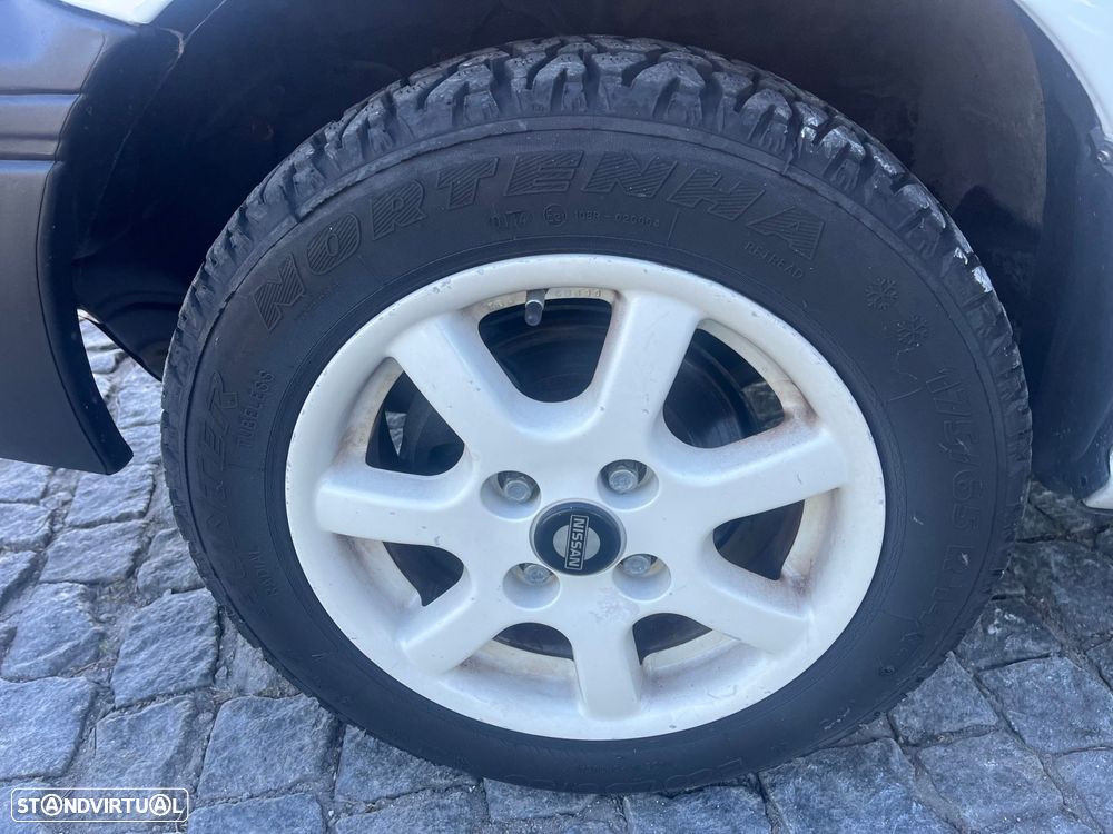 Nissan Sunny Sedan 1.6 SLX 4x4 - 18
