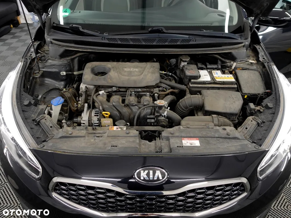 Kia Ceed Cee'd 1.6 GDI L Business Line - 39