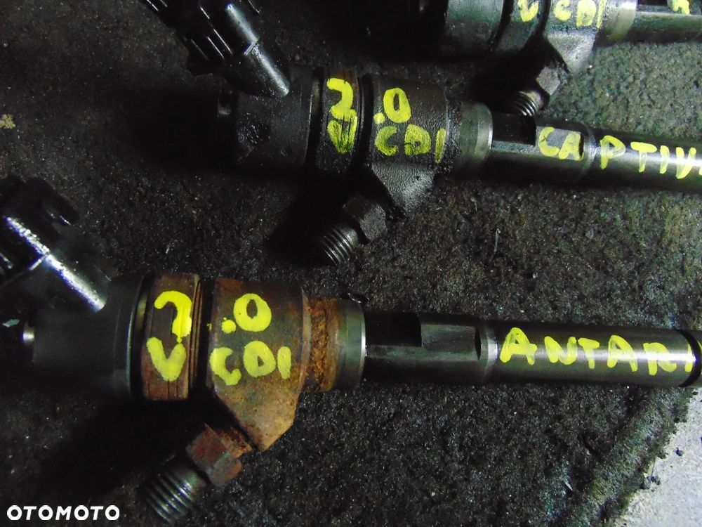 Wtryskiwacze Opel antara captiva 2,0 vcdi cena za 4 sztuki (sztuka 150 zł) - 5