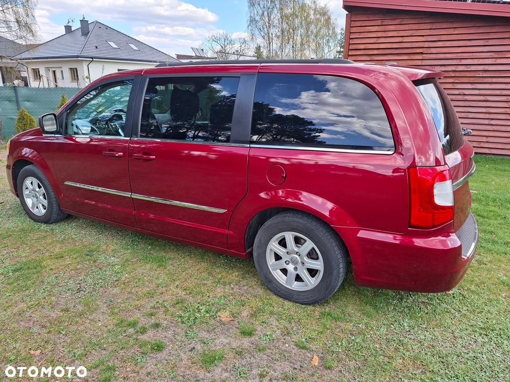 Chrysler Town & Country 3.6 Limited - 18