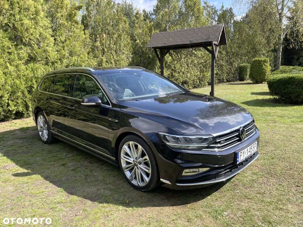Volkswagen Passat - 1