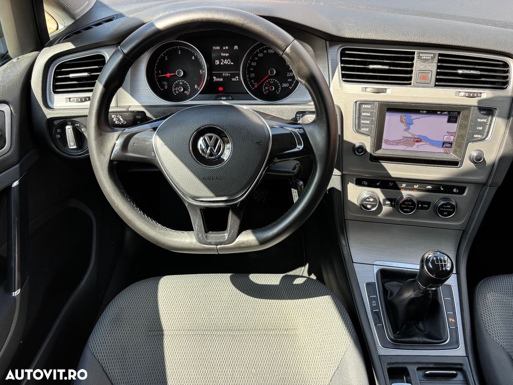 Volkswagen Golf 1.6 TDI BlueMotion Comfortline - 6