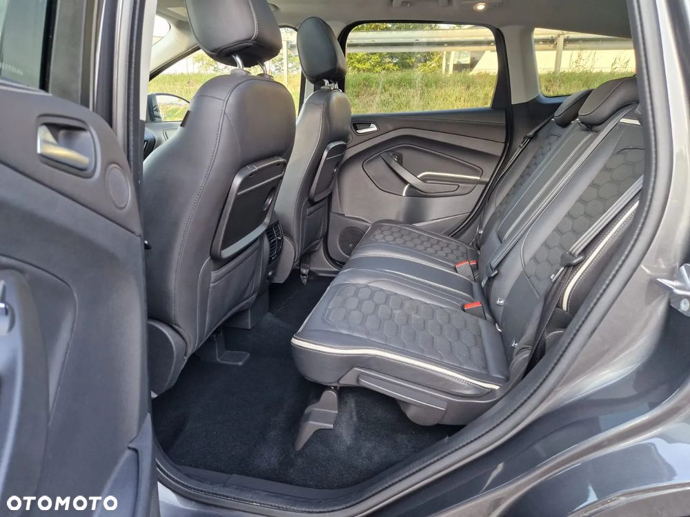 Ford Kuga - 13