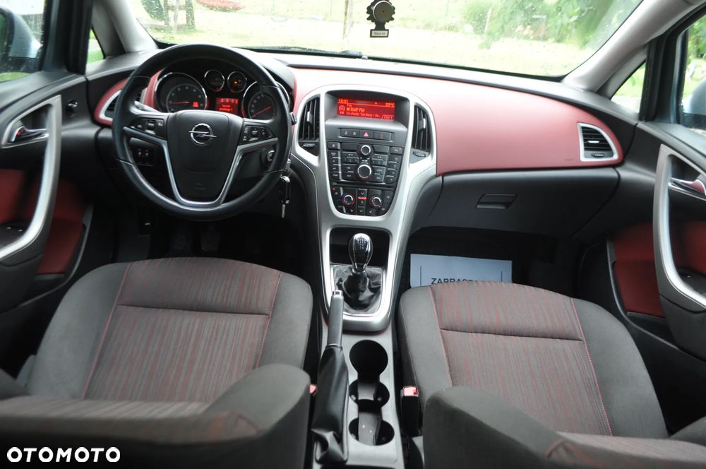 Opel Astra 1.6 Cosmo - 24