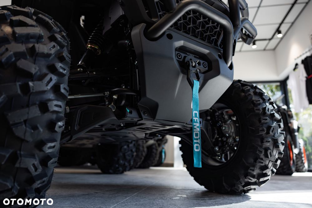 CFMoto CForce - 8