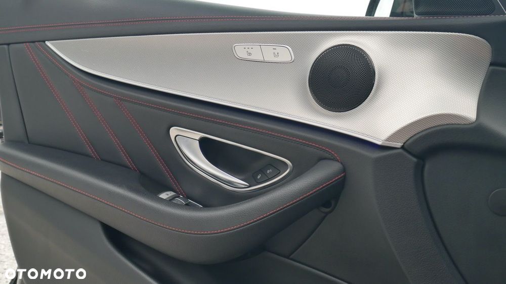 Mercedes-Benz Klasa E - 11