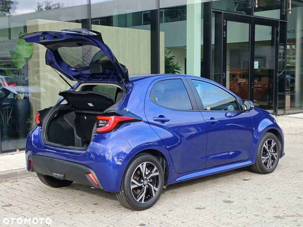 Toyota Yaris Hybrid 1.5 Style - 33