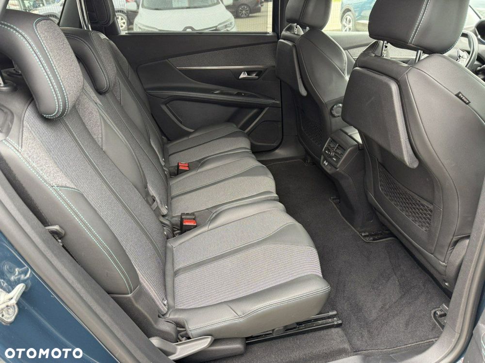 Peugeot 5008 BlueHDI 130 Allure - 20