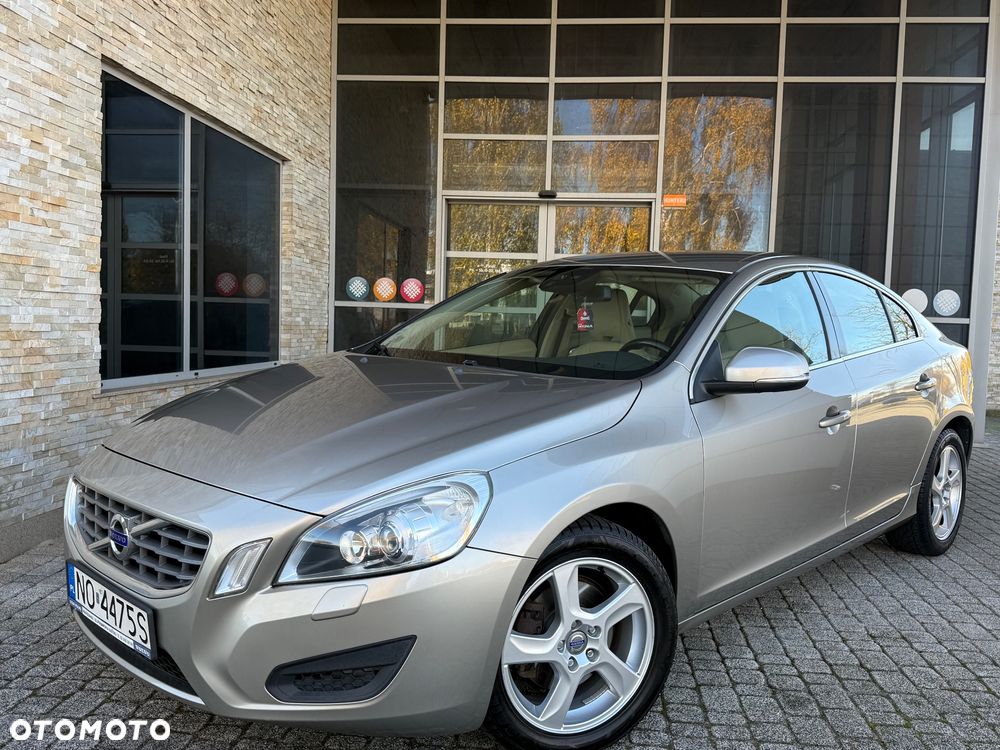 Volvo S60 - 19