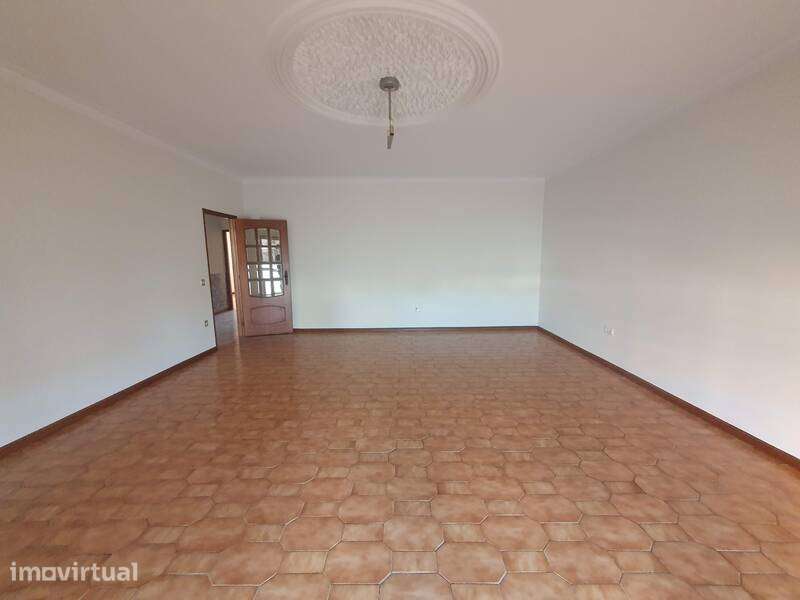 Apartamento T3 em Ermesinde, Valongo - Oportunidade Única! - Grande imagem: 4/16
