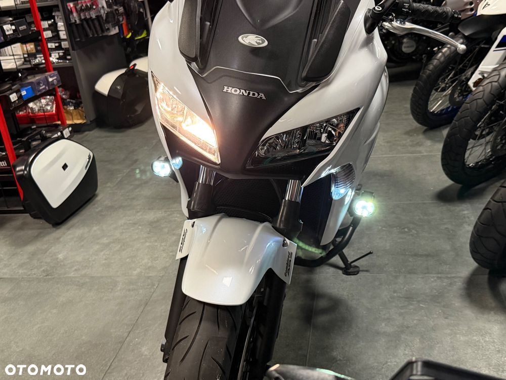 Honda CBF - 27