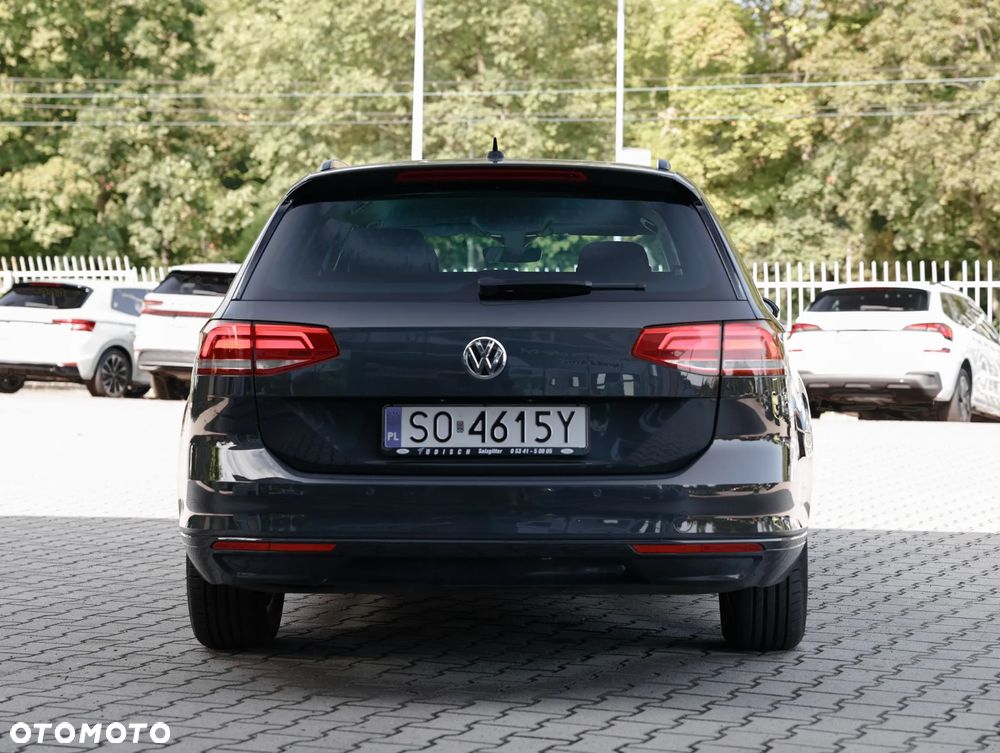 Volkswagen Passat - 7