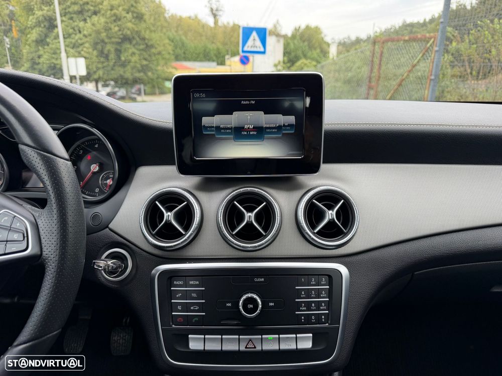 Mercedes-Benz CLA 180 d Urban - 21
