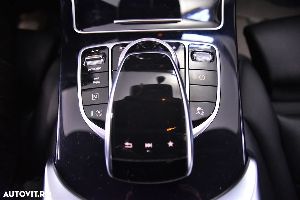 Mercedes-Benz GLC - 17