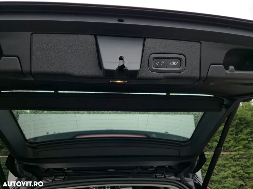 Volvo XC 60 T6 AWD Recharge Geartronic Inscription Expression - 22