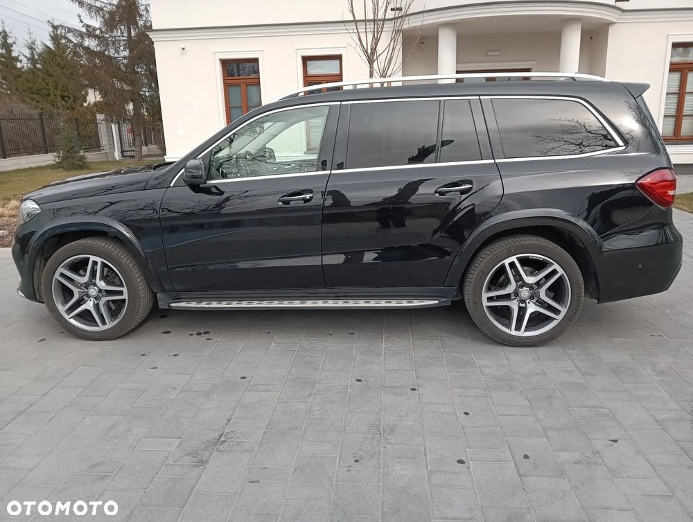 Mercedes-Benz GLS - 9