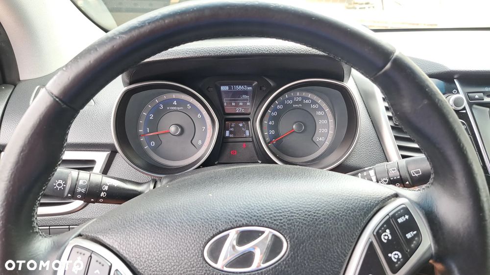 Hyundai i30 1.4 Base - 13