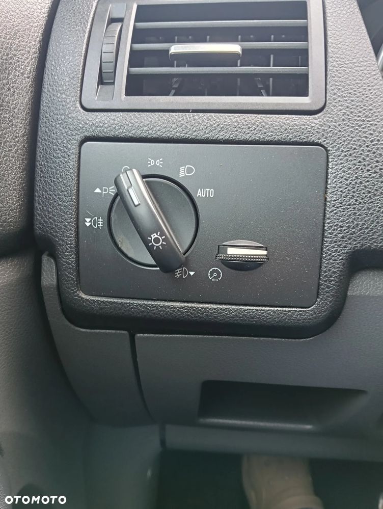 Ford Kuga - 31