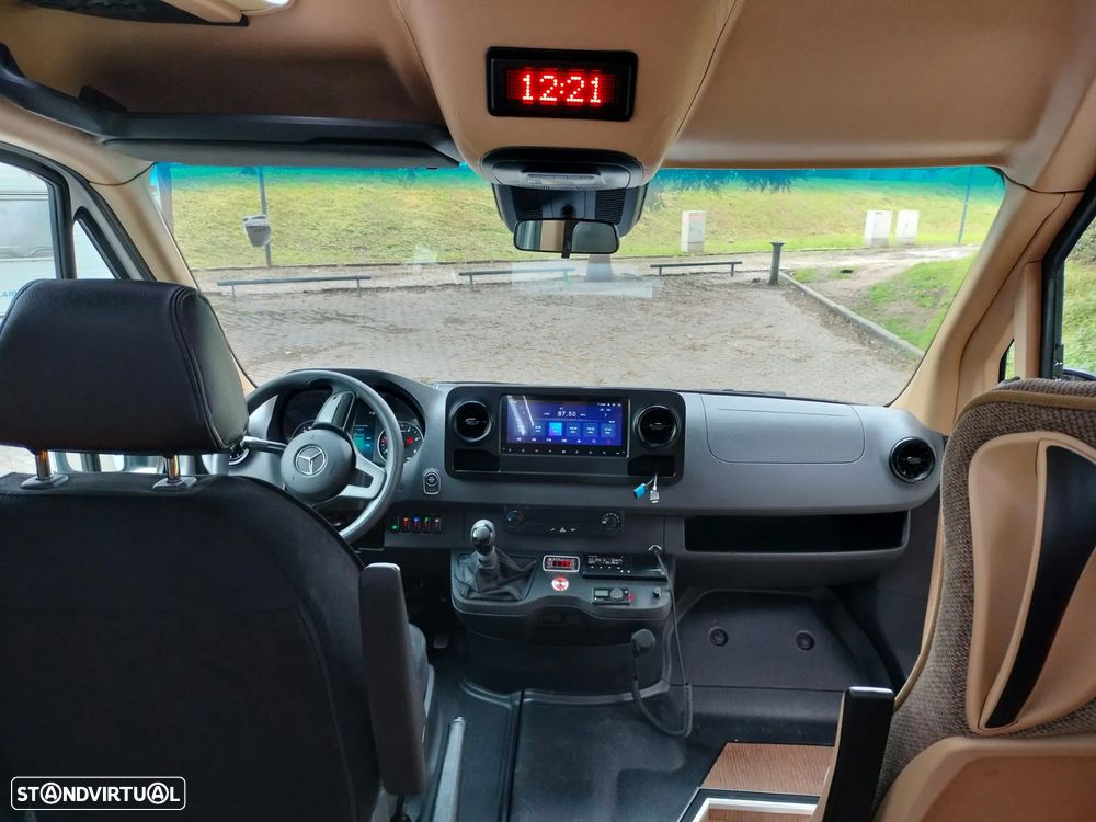 Mercedes Benz Sprinter 517 - 11