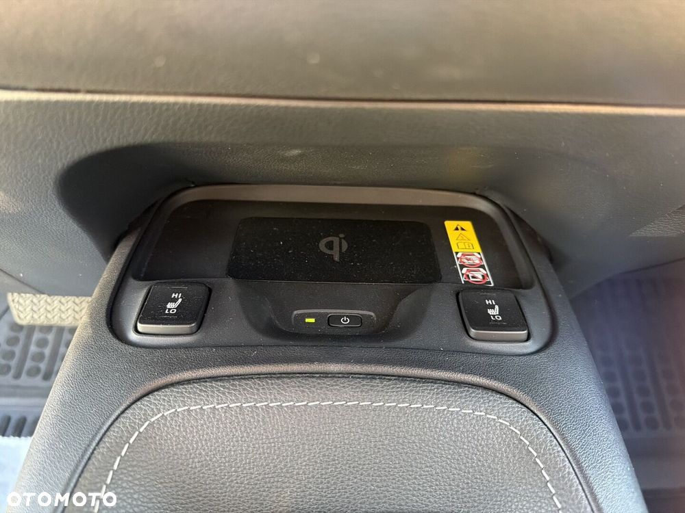 Toyota Corolla 2.0 Hybrid Style - 26