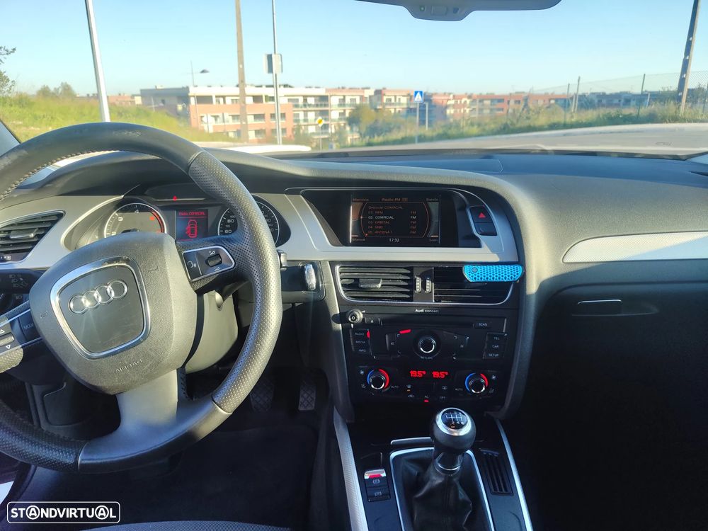 Audi A4 Avant 2.0 TDI Sport - 9