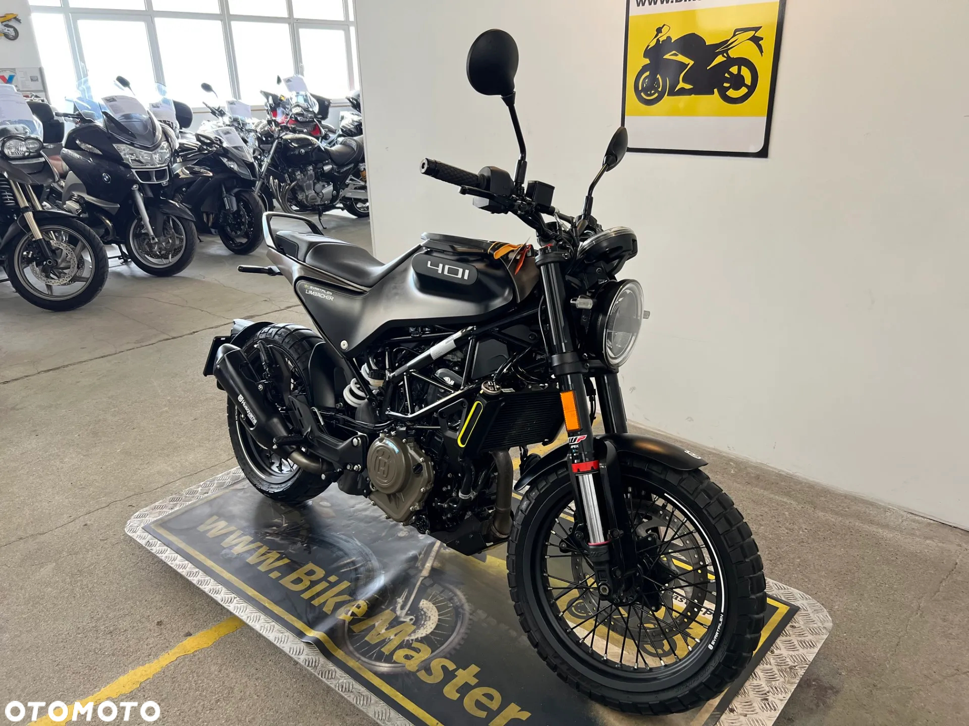 Husqvarna Svartpilen - 3