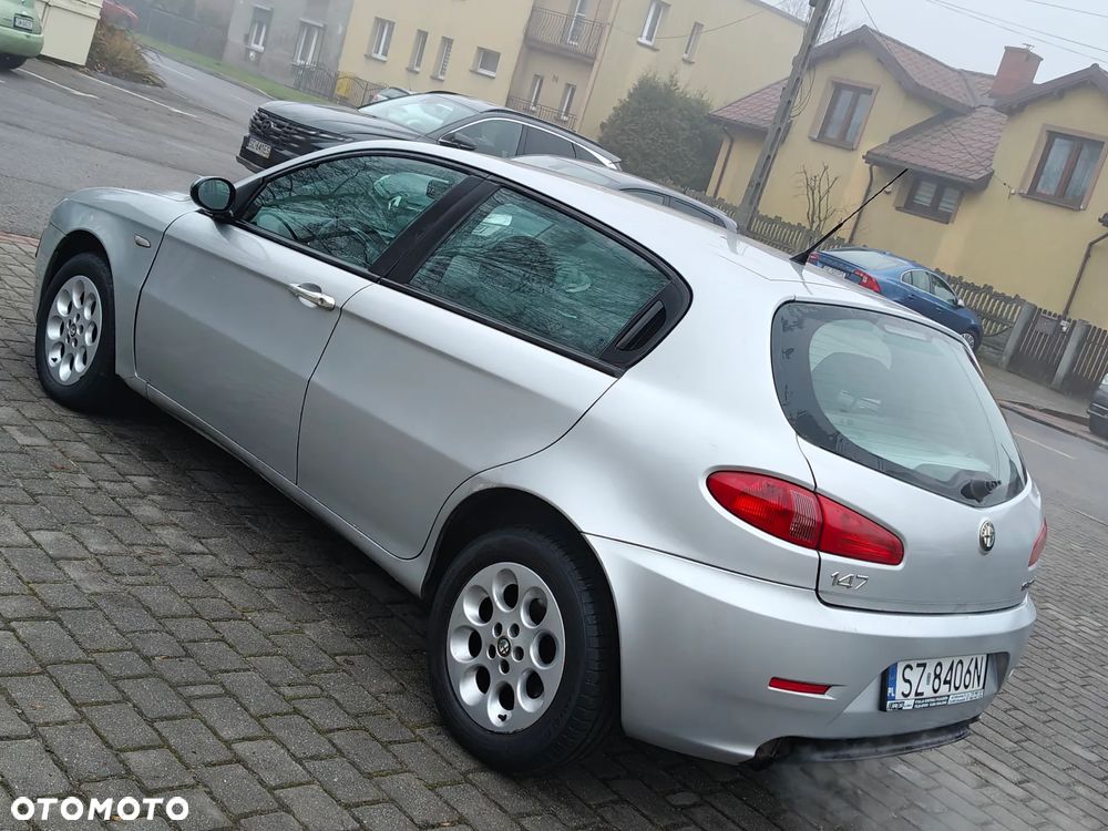 Alfa Romeo 147 1.6 Twin Spark 16V 120 - 16