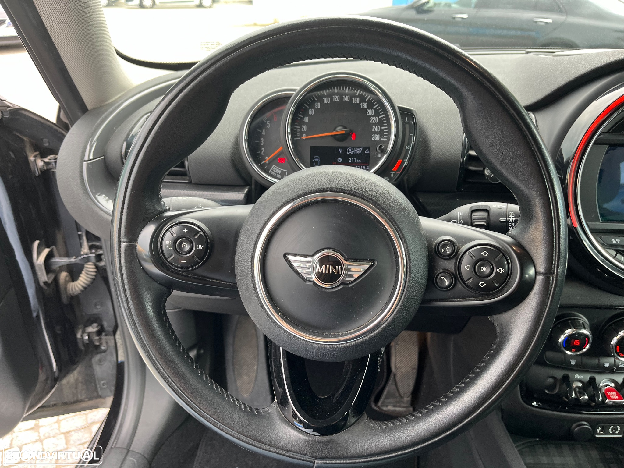 MINI Clubman Cooper D - 25