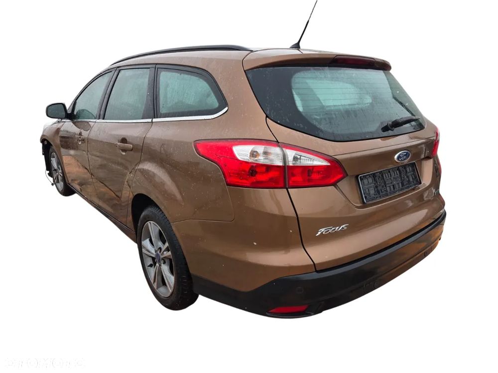 Ford Focus III Kombi 2014 Silnik 1.0 EcoBoost (M2DA) 100 KM (74 kW) YC Na części silnik, klapa, drzwi, zderzak, lampa - 2