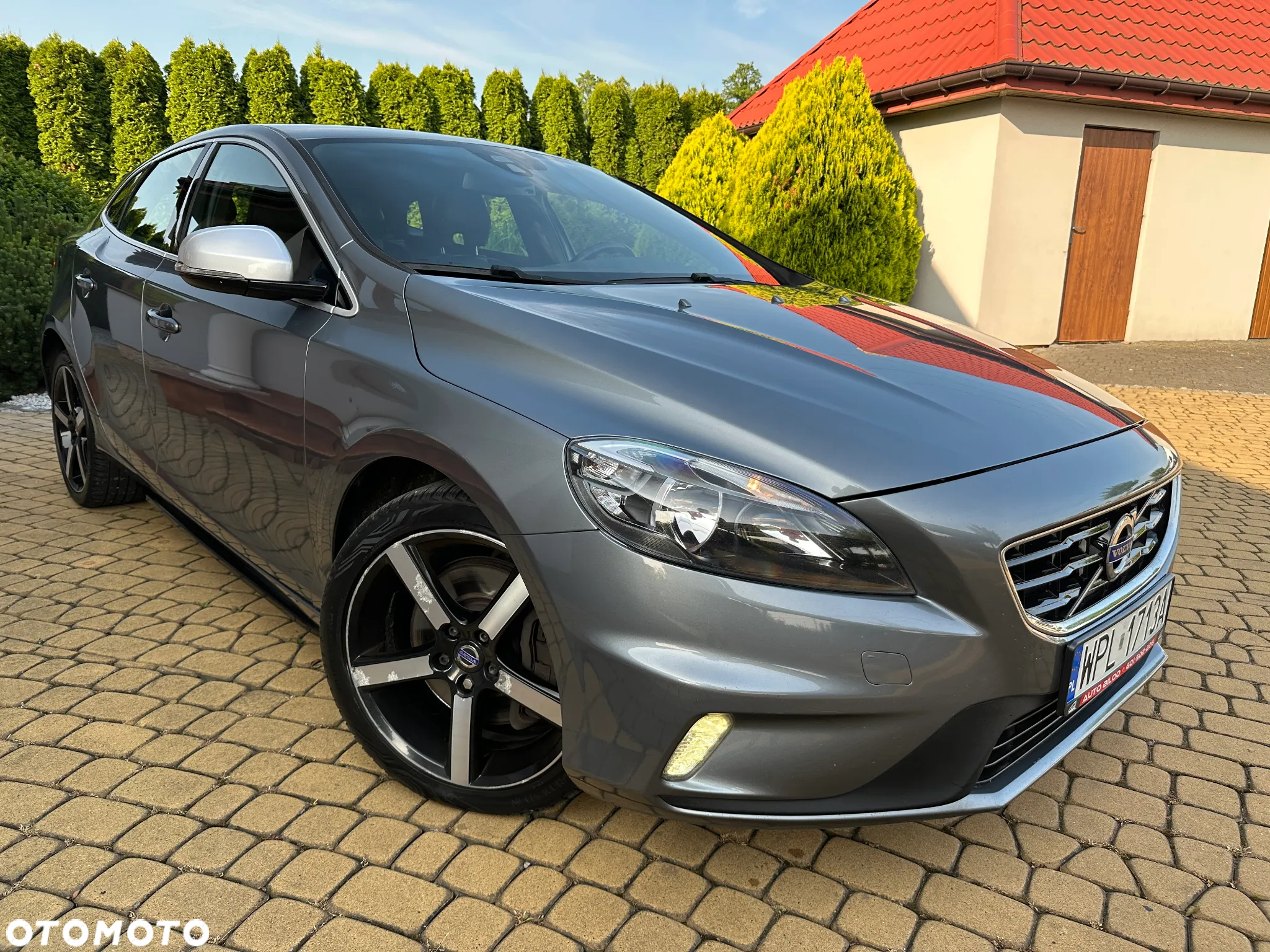 Volvo V40 D4 Drive-E R-Design Summum - 2