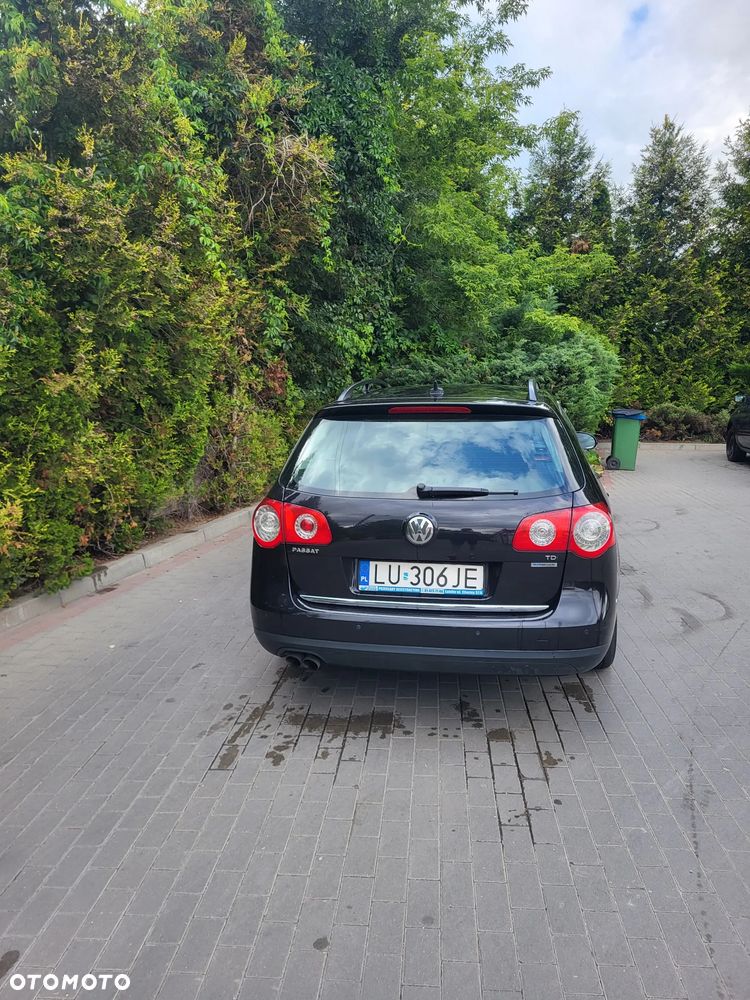 Volkswagen Passat 2.0 TDI DPF BlueMot Comfortline - 6