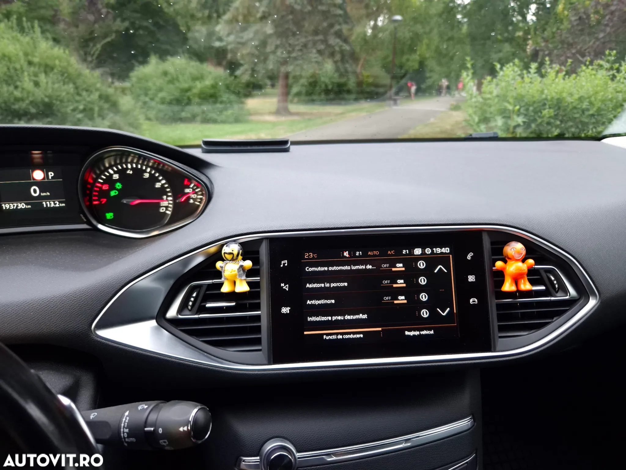 Peugeot 308 - 8
