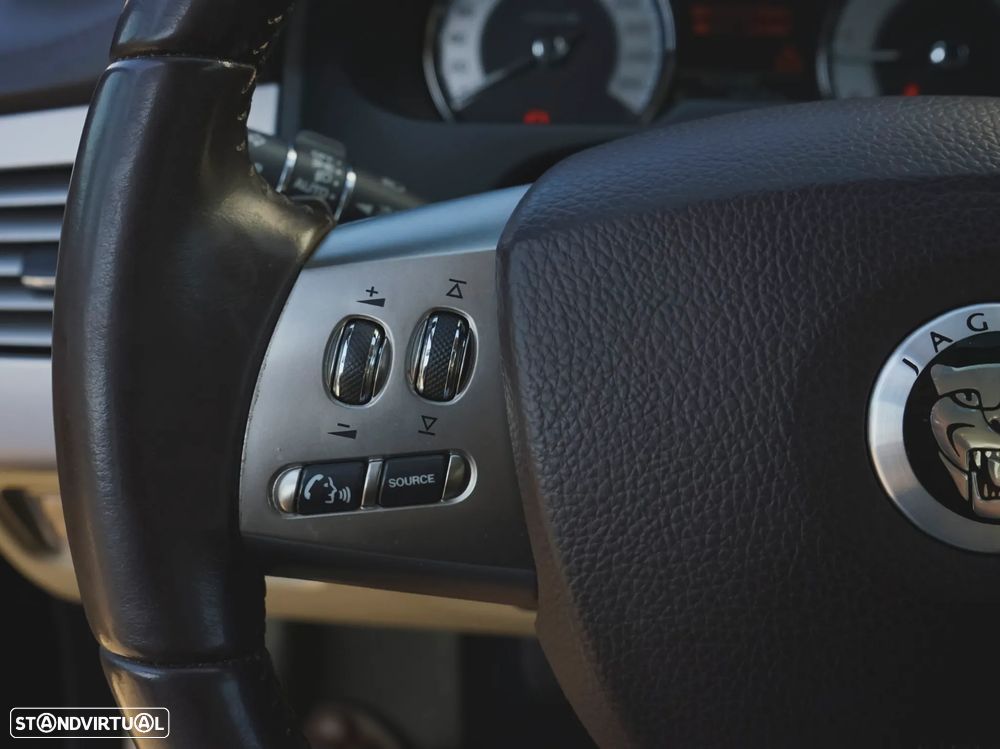 Jaguar XF 3.0 D V6 S Premium Luxury - 12