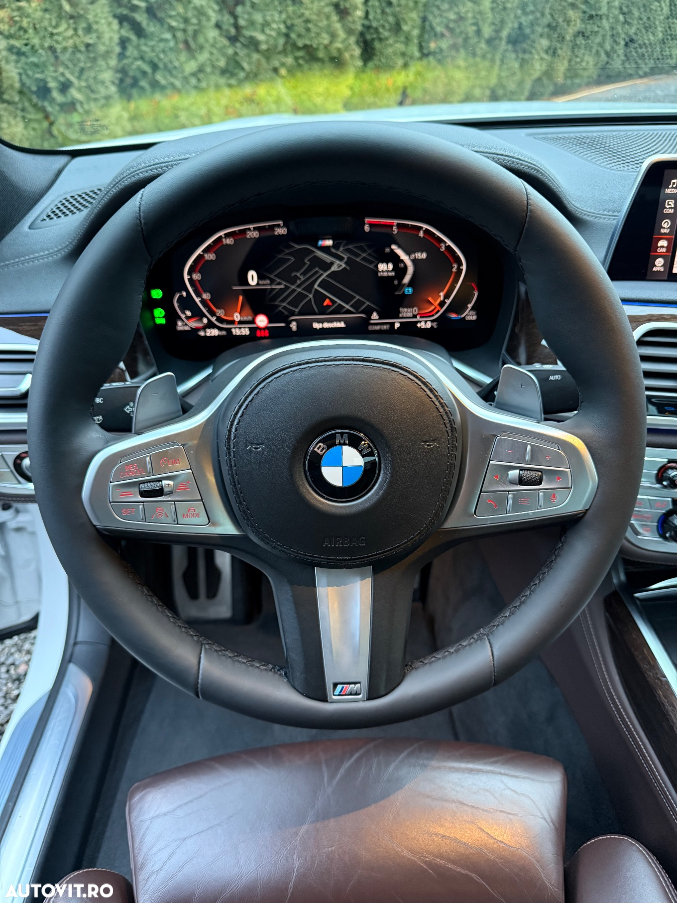 BMW Seria 7 740d xDrive - 33
