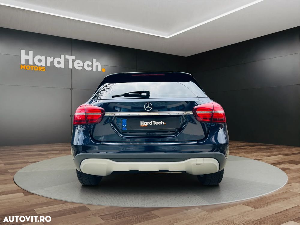 Mercedes-Benz GLA 200 d 4MATIC Aut. - 5