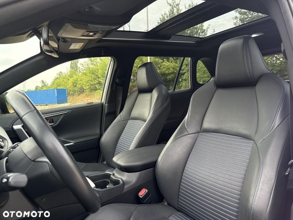 Toyota RAV4 - 12