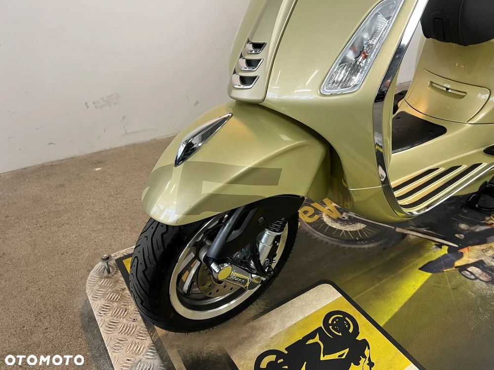 Piaggio Vespa - 20