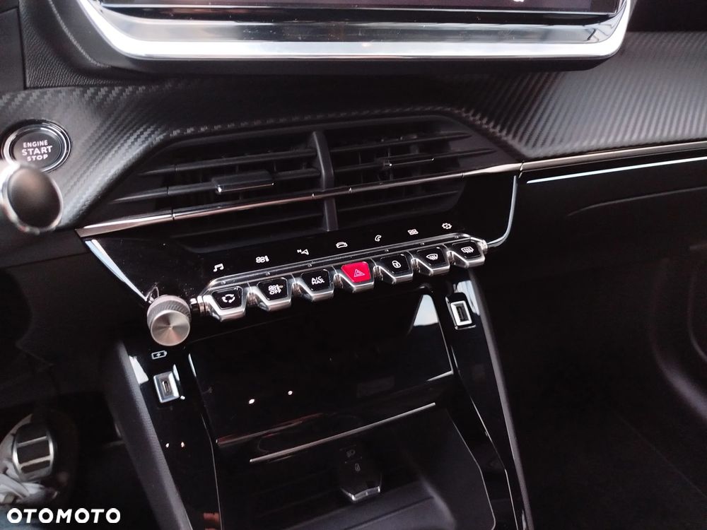 Peugeot 208 PureTech 100 GT - 19