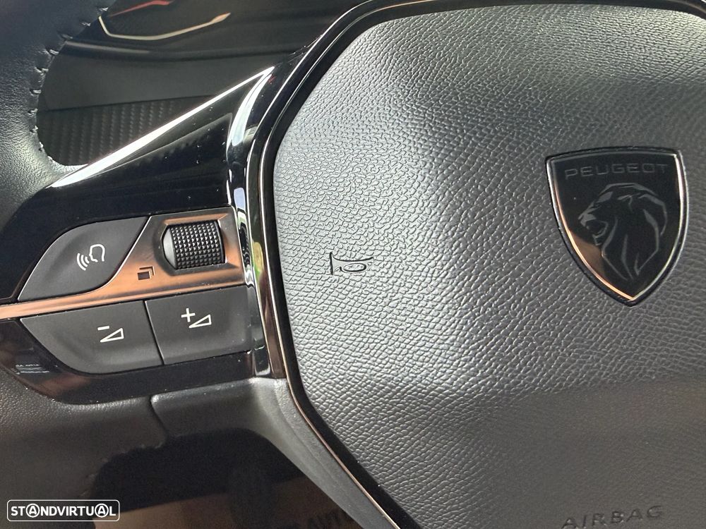 Peugeot 2008 1.2 Style - 30