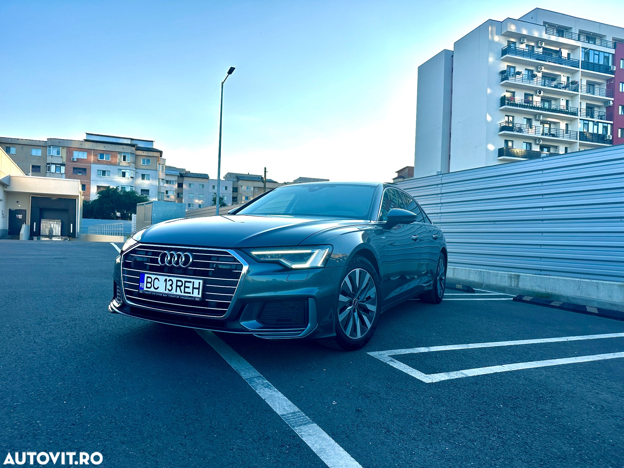 Audi A6 Avant 40 TDI S tronic S line - 12
